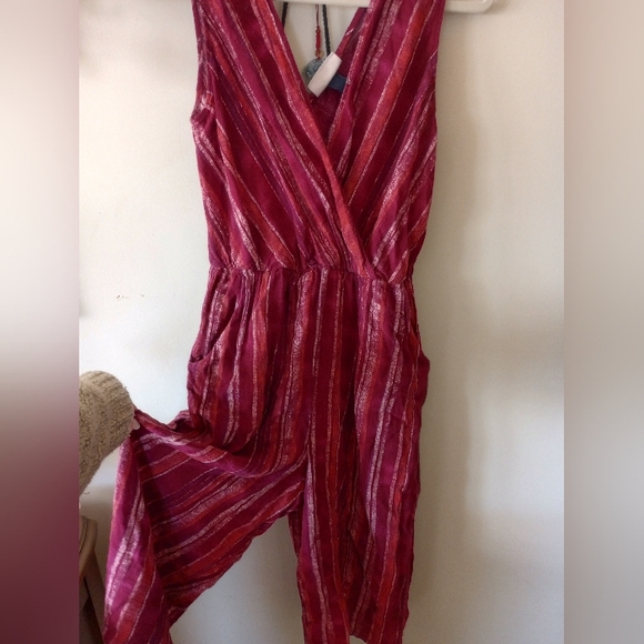 Mid length romper - Picture 2 of 3